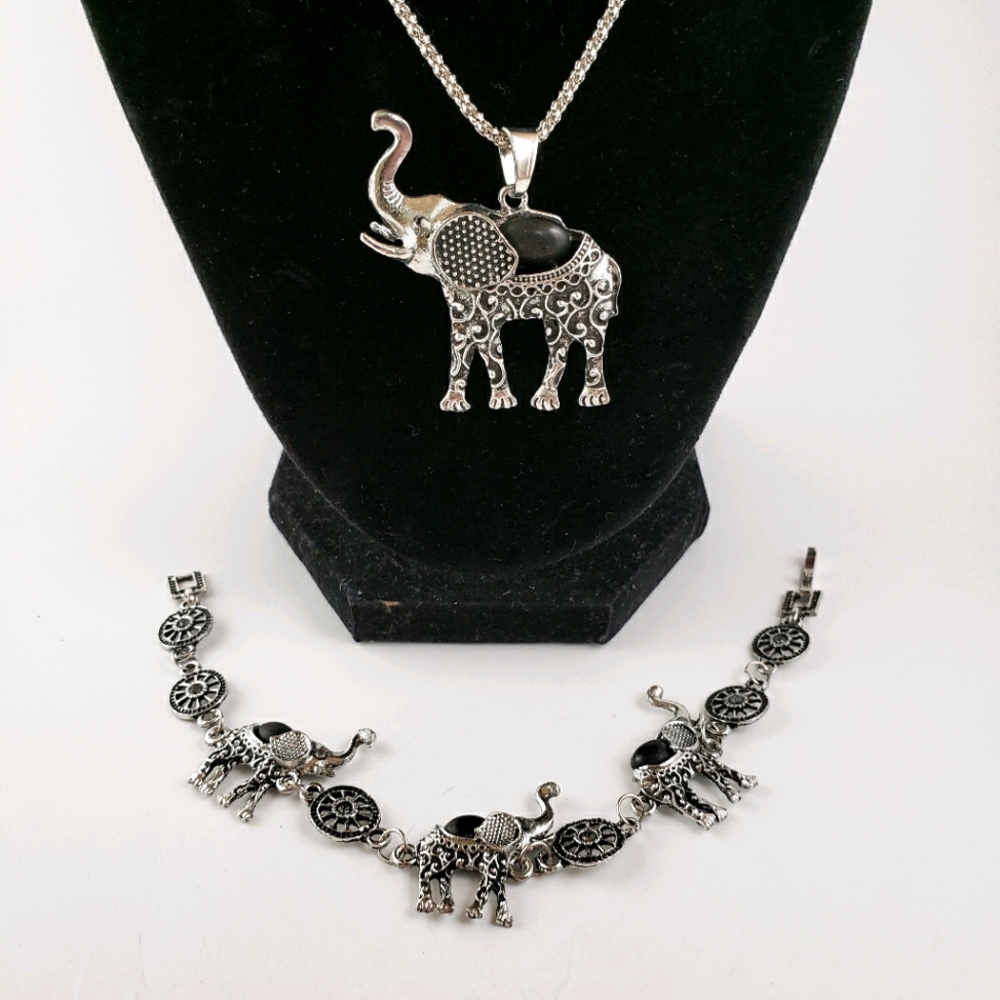 NEW Black and Silver Elephant Necklace and Bracelet Set